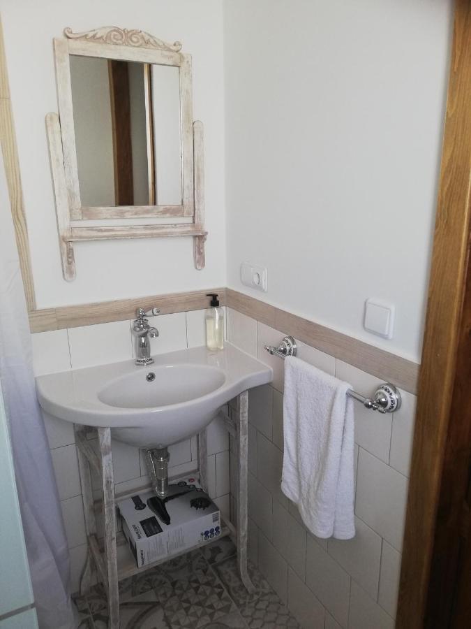 Hostal El Lugar De La Mancha Argamasilla de Alba Esterno foto