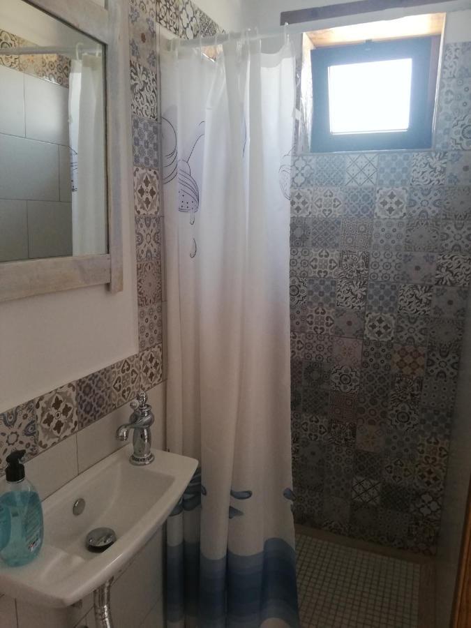 Hostal El Lugar De La Mancha Argamasilla de Alba Esterno foto